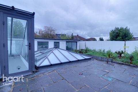 1a Friary Road, London, W3 6AE