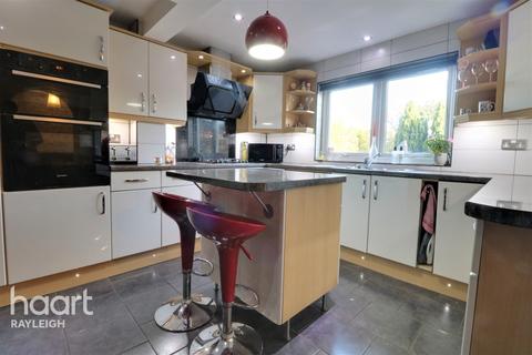 36 Brendon Way, Westcliff-on-sea, SS0 0JF