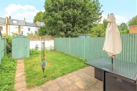 4 Trafalgar Grove, London, SE10 9TB