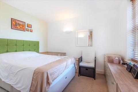 4 Trafalgar Grove, London, SE10 9TB