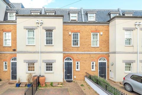 4 Trafalgar Grove, London, SE10 9TB