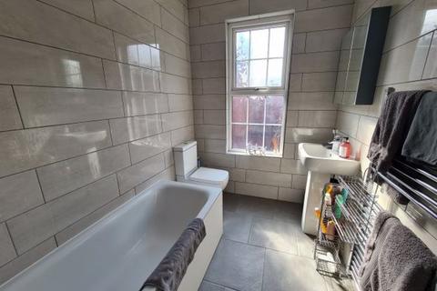 3 bedroom house to rent, Thornville View, Leeds