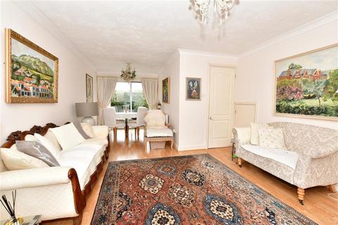 35 Regent Gardens, Ilford, IG3 8UL