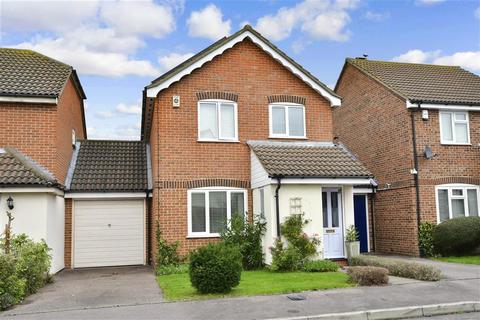 35 Regent Gardens, Ilford, IG3 8UL