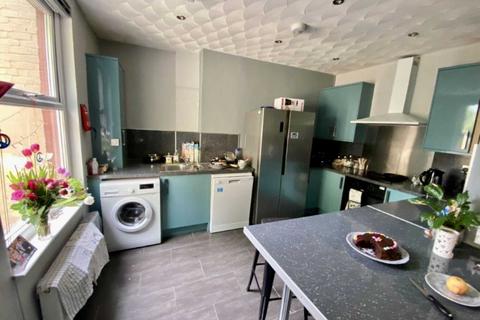 4 bedroom house share to rent - Brookdale Road, Wavertree