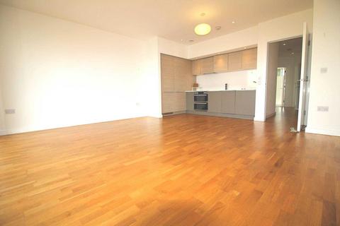2 bedroom apartment to rent, Colonial Drive, Chiswick