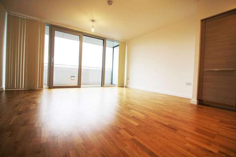 2 bedroom apartment to rent, Colonial Drive, Chiswick