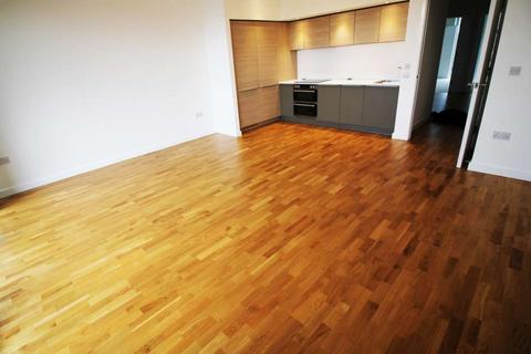 2 bedroom apartment to rent, Colonial Drive, Chiswick