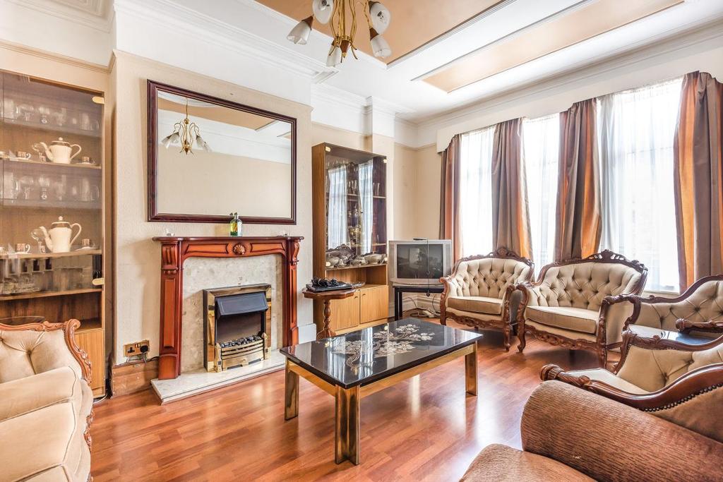 Ollerton Road, Bounds Green 3 bed terraced house £675,000
