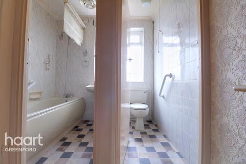 25 Towney Mead, Northolt, UB5 6BZ