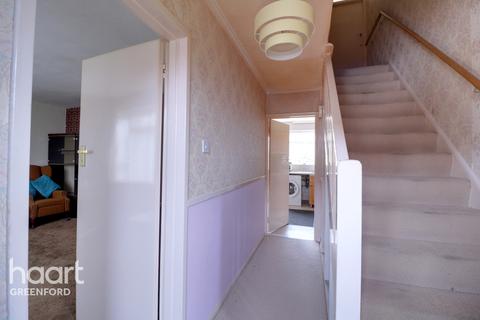 25 Towney Mead, Northolt, UB5 6BZ