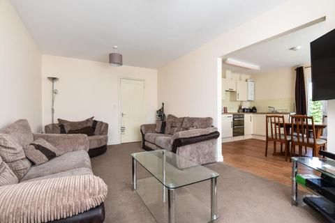2 bedroom flat for sale - Woodcote,  Oxfordshire,  RG8