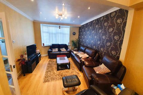 8 Southland Way, Hounslow, TW3 2RH