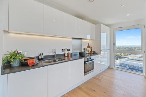 3 bedroom apartment for sale - 3 Bedroom Apartment at The Northern Quarter, TNQ Colindale, 50 Capitol Way NW9