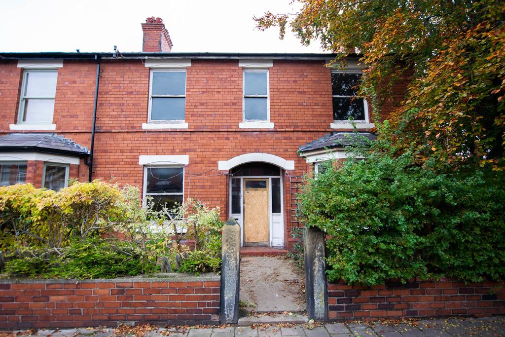 Lime Grove, Hoole, Chester 4 bed terraced house £325,000