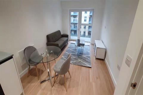 1 bedroom apartment to rent, Fairbank House, Beaufort Square, NW9