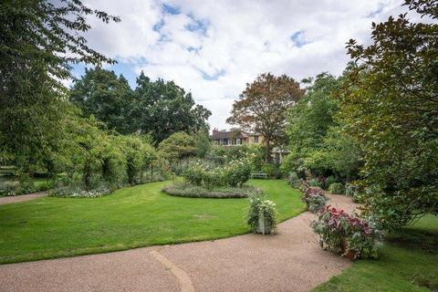 23, Leonard Court Edwardes Square, London, W8 6NL