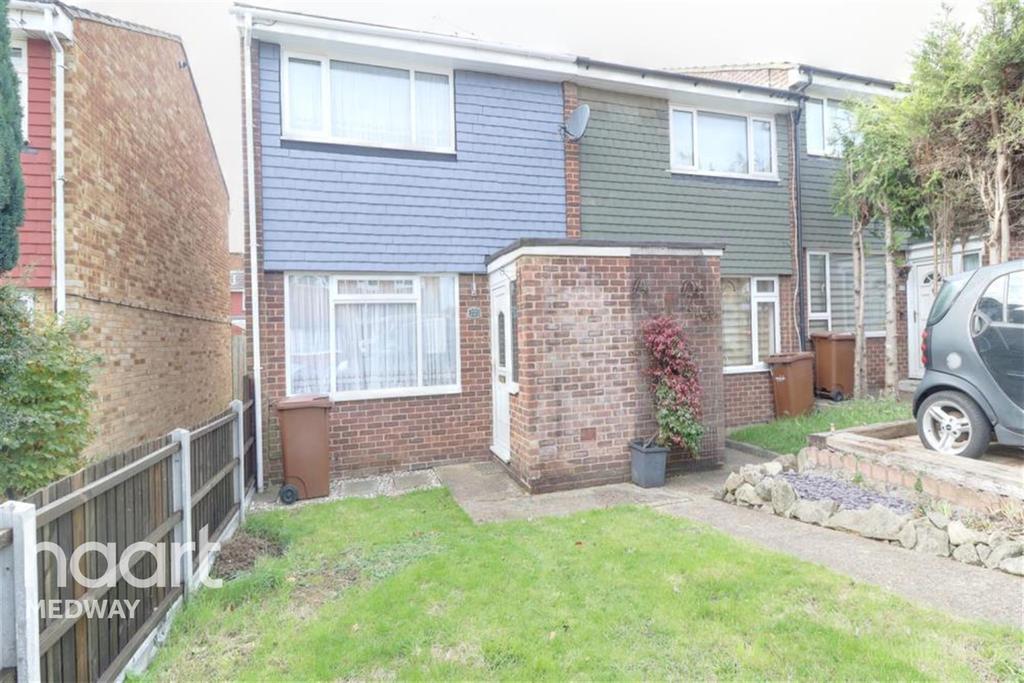 Rushdean Road, Strood, ME2 2 bed terraced house £1,100 pcm (£254 pw)