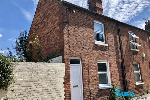 3 bedroom semi-detached house to rent, Pitt Street, Gloucester. GL1