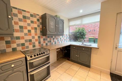 2 bedroom terraced house to rent, Ecroyd Road, Ashton On Ribble, PR2