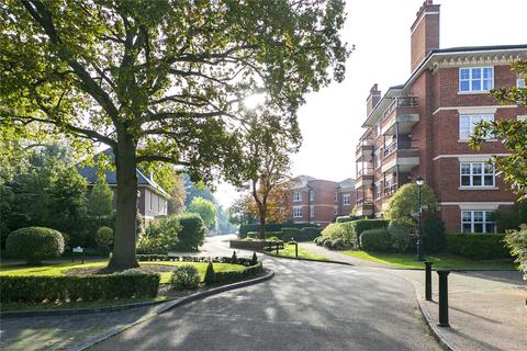 10 Varley Drive, Twickenham, TW1 1QE