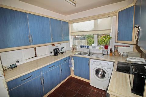 3 bedroom semi-detached house for sale - Halton Drive, Wideopen, Newcastle upon Tyne, Tyne and Wear, NE13 6AA