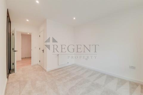 undefined, Watson House, Greenleaf Walk, UB1