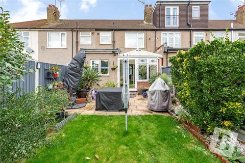 118 Amery Gardens, Romford, RM2 6RR