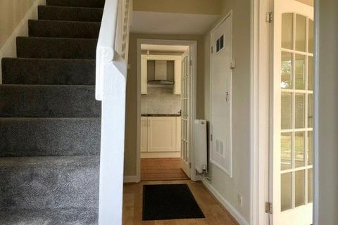 12 Clover Walk, Edenbridge, TN8 6DH