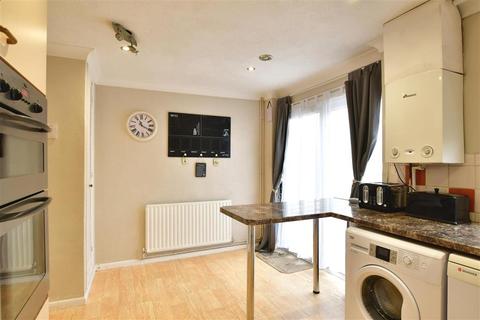 12 Wakefield Close, Rochester, ME2 2RL