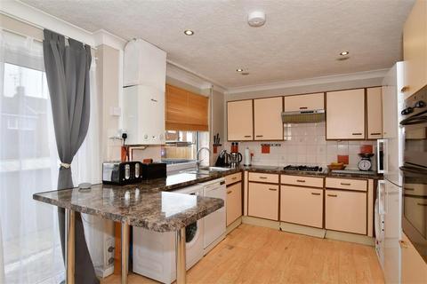 12 Wakefield Close, Rochester, ME2 2RL
