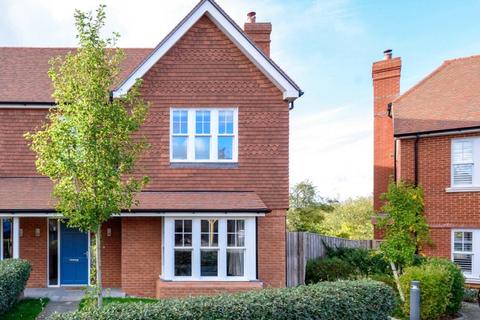 Beechwood Mortimer Close, Kings Worthy, Winchester, SO23 7QX