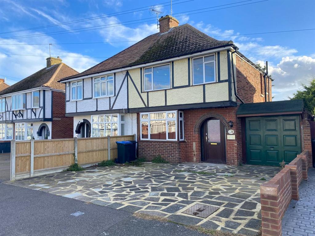 St. James Park Road, Margate 3 bed semidetached house £300,000