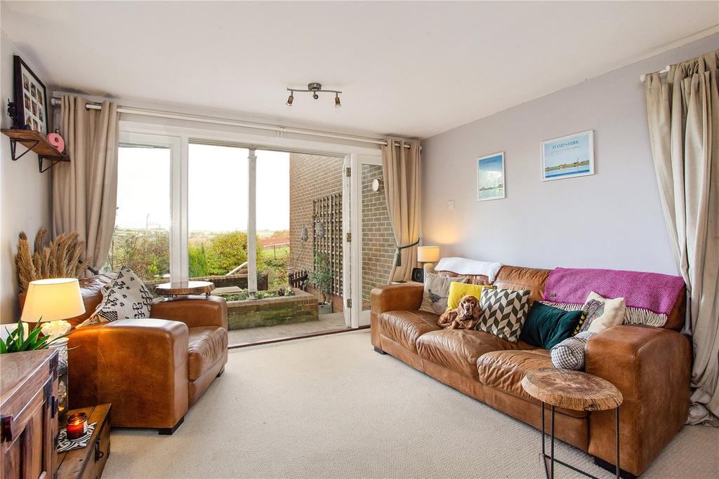Little Dean Court, Winton Hill, Stockbridge, SO20 1 bed apartment £