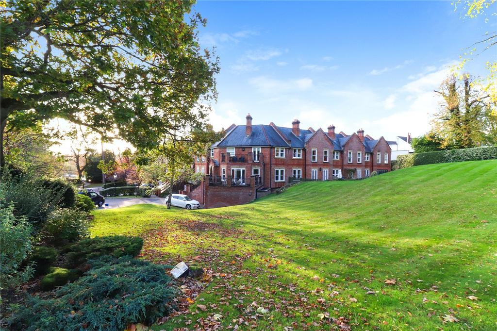 Amersham Road, Chalfont St Giles... 4 bed terraced house £1,050,000