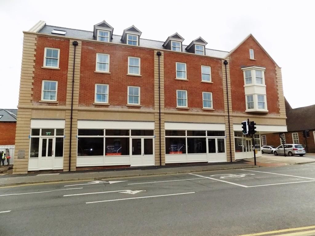 Roman Corner, Towcester 1 bed apartment £675 pcm (£156 pw)