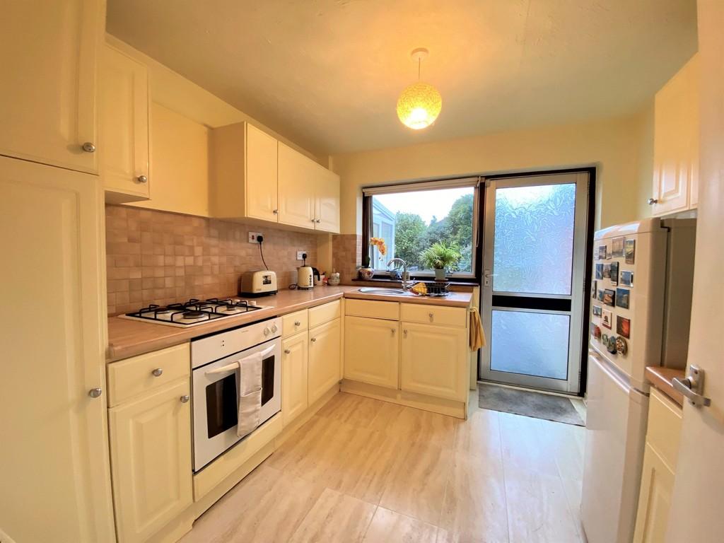Shakespeare Avenue, Lichfield 2 bed bungalow £310,000