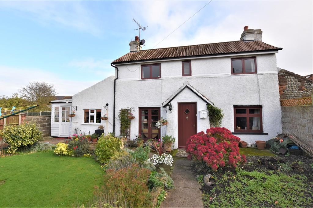 Beeston Common, Sheringham 2 bed cottage £330,000