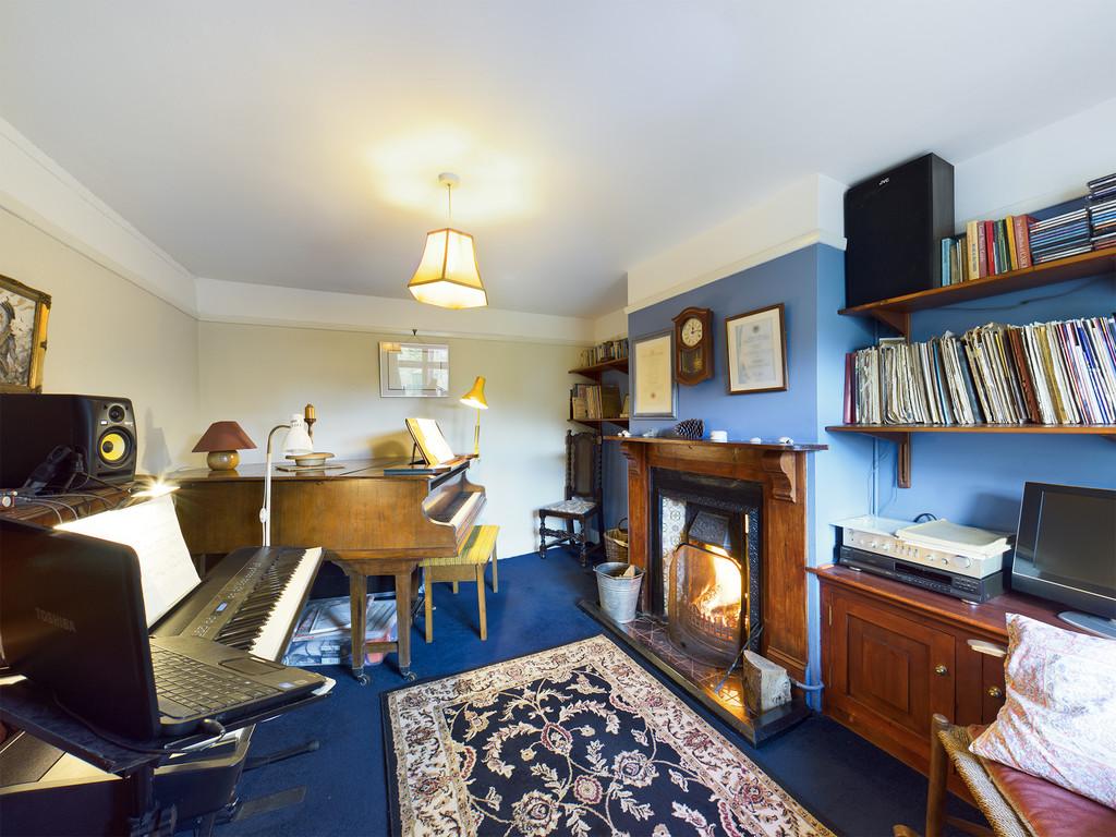 Beeston Common, Sheringham 2 bed cottage £330,000