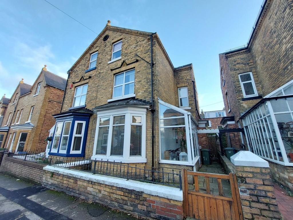 Murchison Street, Scarborough 4 bed semidetached house £220,000