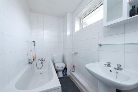 14 Bramdean Close, Tadley, RG26 3RD