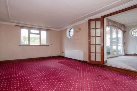 4 Burnham Avenue, Sully, Penarth, CF64 5SU