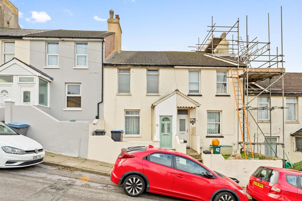 Maxton Road, Maxton, Dover, CT17 2 bed terraced house £210,000