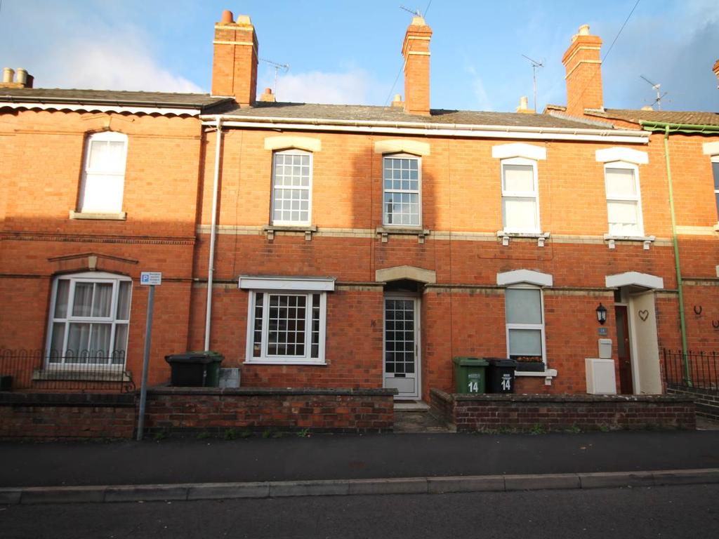 16 Albert Road, Evesham, Worcestershire 3 bed terraced house £875 pcm