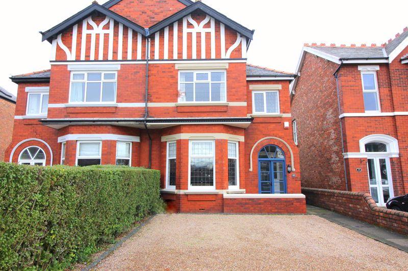 Marshside Road, Southport 6 bed semidetached house £350,000
