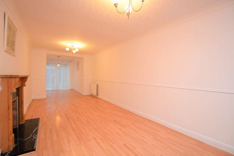 Marescroft Road, Slough 3 bed terraced house £1,350 pcm (£312 pw)