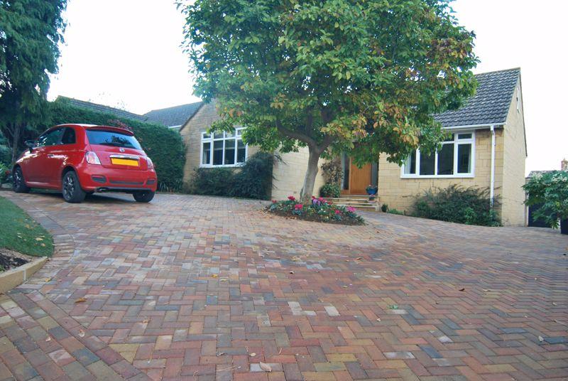 Paynes Pitch, Churchdown, Gloucester 4 bed detached bungalow £645,000