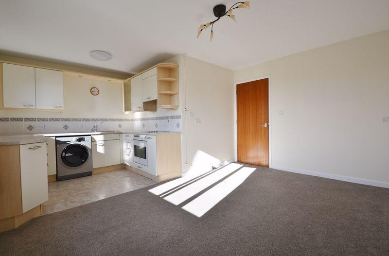 Sharman Beer Court, Thame 2 bed retirement property £200,000