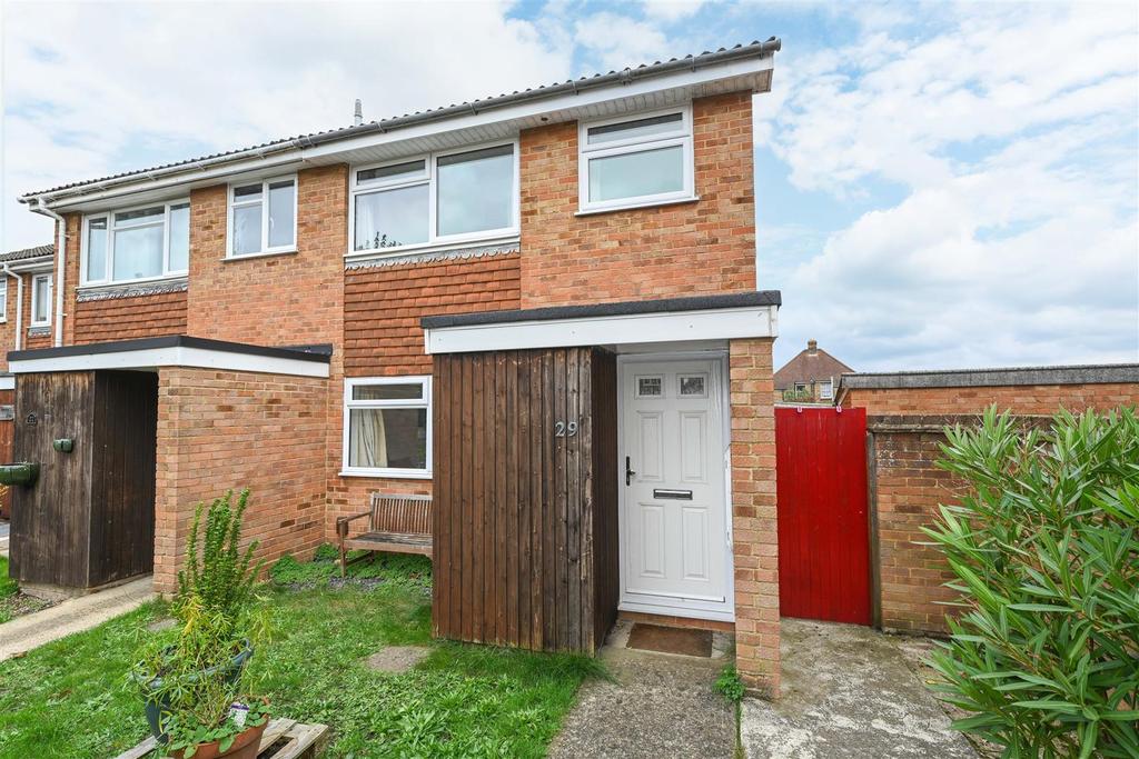 Willowhayne Drive, WaltonOnThames 3 bed end of terrace house £465,000