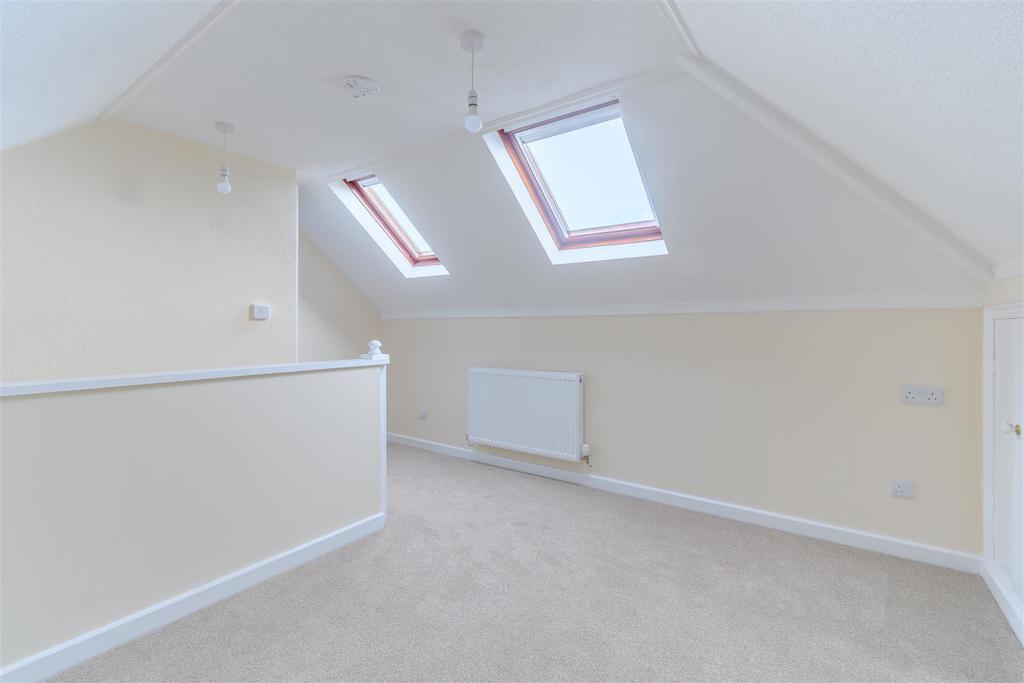 8484248-Interior10.jpg